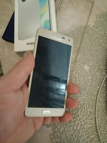 Samsung Galaxy A5 2017, 16 GB, bоја - Zlatna na lalafo.rs Samsung Galaxy A5 2017, 16 GB, bоја - Zlatna