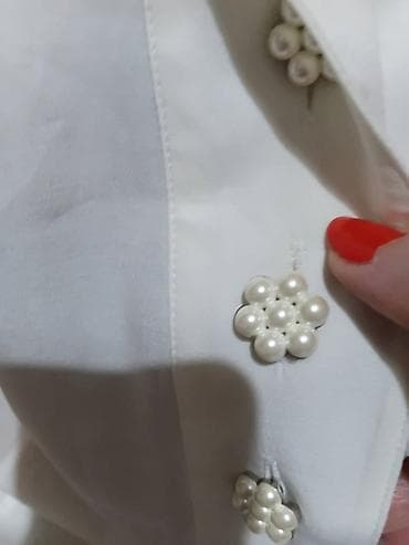 ženske bluze svecane bluze za punije: Ženska košulja/bluza Dorette – bela - Model: kratki rukavi, rever — 7