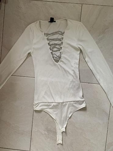 Lične stvari: Prelep bodi sa izrezom novo bez etikete s m velicine — 2