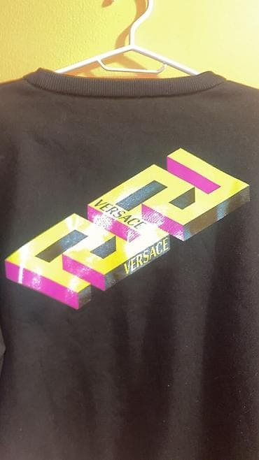 svecane pantalone i kosulje muske: Versace muški dukser (sweatshirt) – crni, Made in Italy - Model — 2