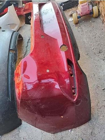 Vozila: BRANIK CRVENI ZA MAZDA 3 | Mazda 3 zadnji branik ostecen utisnit I — 2