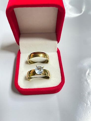 beli mona kais: Zlatni prstenovi i komplet nakita – elegantan dizajn - Zlatni prsten — 3