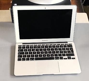emachines netbook: MacBook Air 2011 i5 ispravan kvalitetan mali laptop. Prodaje se bez — 8