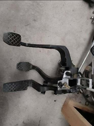 cepovi za felne audi a4: PEDALA PAPUCA ZA AUDI A4 — 1