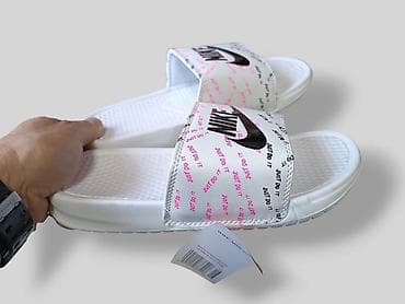 sandale moschino: NIKE / 2026 🩷

36-41
Cena: 2400 din
US🤍 — 3