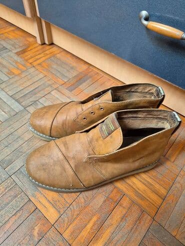 srebrne haljine prodaja: Gležnjače, 38 — 4