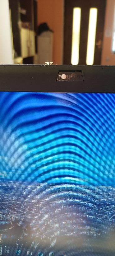 LG: Intel Core i5, 4 GB OZU, 12 " — 8