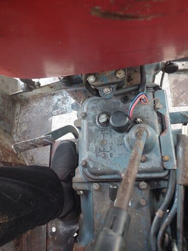 svetleca traka za auto: Traktor UNIVERZAL 445 standard bez ikakvih ulaganja. Gume nove — 19
