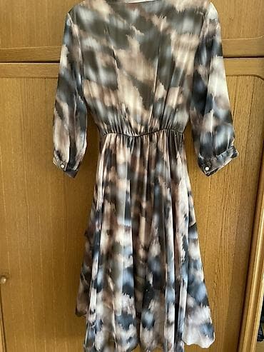 leopard haljine: Haljina Esito, EU 36 (RUS 42) - Model: midi haljina sa preklopljenim — 2