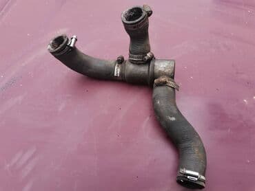 univerzalni termostat za auto: Termostat sa crevima Lada 21213,21214 Niva br.2. Polovno, očuvano — 7