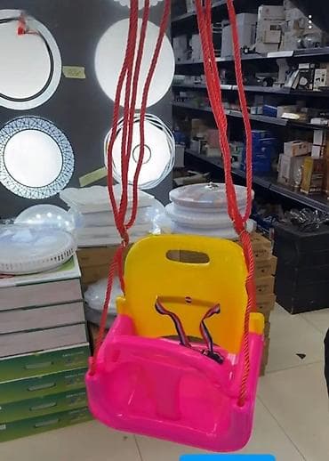 Dečija viseća ljuljaška sa naslonom i sigurnosnim pojasom - Tip