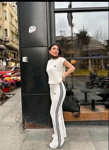 adidas dux: Adidas koncani kompleti
Uvoz Turska
Cena: 5500 dinara — 4