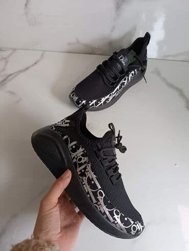 Broj 36-41
Cena 2900din