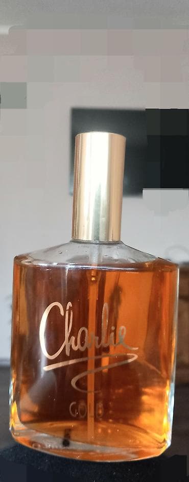 Charlie gold Revlon edt, 100ml
Samo proban
ORIGINAL na lalafo.rs Charlie gold Revlon edt, 100ml
Samo proban
ORIGINAL
