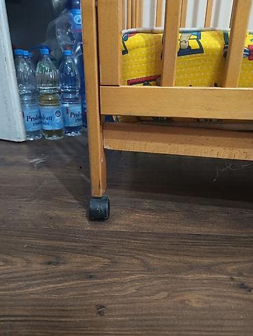 Car Seats & Baby Carriers: Prodajem krevetac ima tri nivoa spustanja duseka — 4