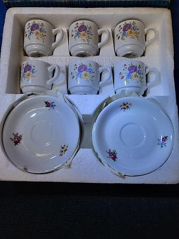 šolja sa grejačem: Soljice nove Zajecar porcelan iz 70ih.godina. Nove soljice,jedna — 1
