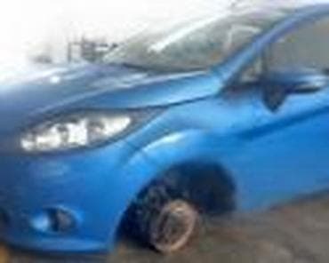 prodajem auto: PREDNJA MASKA BRANIK ZA FORD FIESTA OD 2008. DO 2011. GOD. | — 5