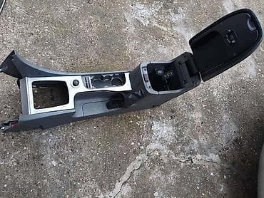 ventilator auto 24v: NASLON ZA RUKU ZA FORD FOCUS OD 2008. DO 2011. GOD. | Naslon za ruku — 3
