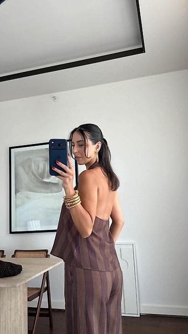 balmain patike cena: 07. • Komplet menja boje u zavisnosti od osvetljenja | — 2