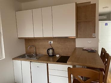 hoteli u kovin: Srebrno jezero, Apartmani Novel S&S imaju u ponudi sobe, studije — 3