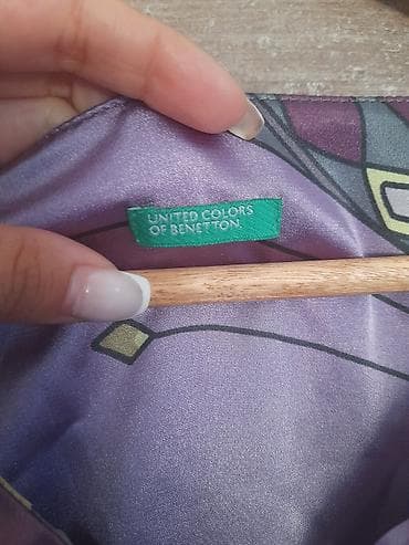 satovi: Satenska haljina srednje dužine — 2