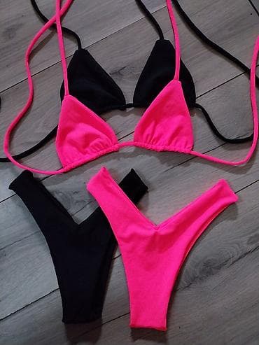 kupaci za debele: Ženski bikini komplet – trokut top i V-cut donji deo - Model — 1