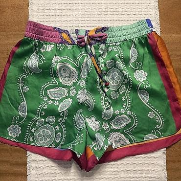 svecani kompleti za punije dame: Komplet košulja + šorts, svilenkastog sjaja, patchwork/bandana print — 2