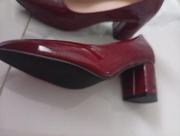 deichmann zenske ravne sandale: Elegantne ženske cipele na štiklu – bordo lak - Klasičan, špicasti — 2