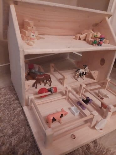 slatke poruke za decu: Farma rucno napravljena od cistog drveta Dimenzije: 30 dubina  54 — 1