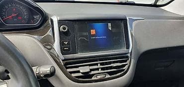 oprema za pecenjare: DISPLEJ ZA PEUGEOT 208 | Displej Peugeot Pezo 208 — 1