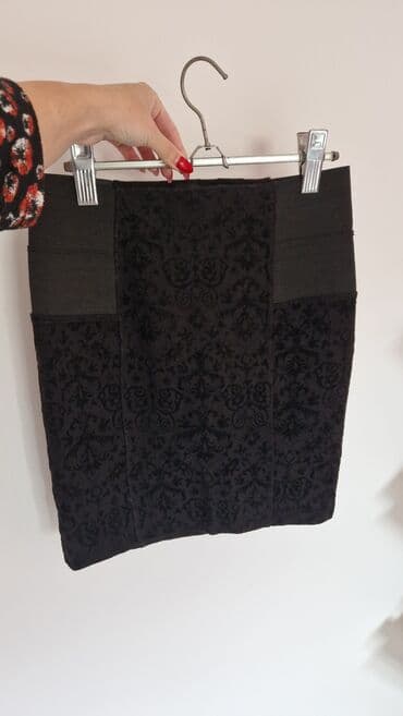 ženske jakne c a: M (EU 38), Mini, color - Black — 1