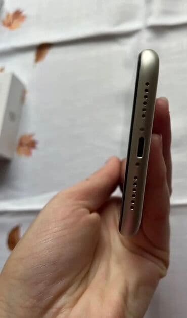 lupa za telefon: Apple iPhone iPhone 11, 64 GB, Bela, Face ID — 2