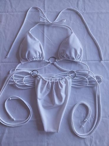 mx 720 818 white: Beli dvodelni bikini sa metalnim prstenovima - Model: trokutasti — 3