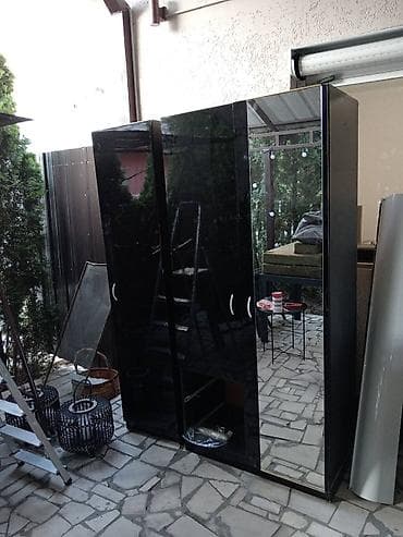 ikea stocic za decu: Trodela garderober/ormar sa visokosjajnim crnim frontovima i belim — 4