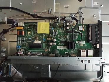 polovni tv: Sharp LCD televizor – model LC-32HG5242E u delovima - Dijagonala: 32 — 6