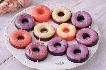 decije sobe za devojcice: Mirisne sveće u obliku krofni – ručno pravljene dekorativne svećice - — 6