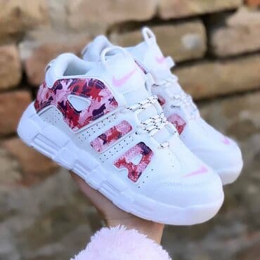 h m haljinice za devojcice: Nike air more uptempo duboke patike dečije Novo Brojevi 31 do 35 — 2
