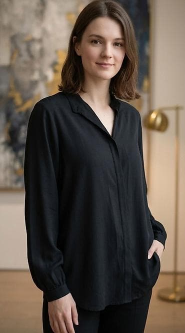 crne košulje: Crna ženska košulja dugih rukava - Kroj: ravna silueta sa lagano — 1