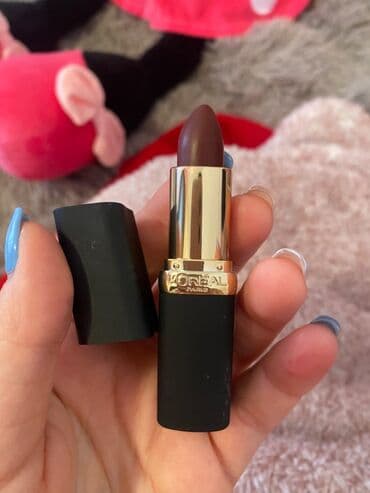 Lepota i nega: Loreal novi original karmin akcija 600 din
Mat bordo predobra nijansa — 2