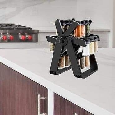 stalak za začine: Polica za zacine sa staklenim teglicama — 1