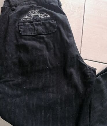 pantalone od vestacke koze: Crne farmerice
Kao nove
Vel 31
Povoljno
UVOZ Turska — 4