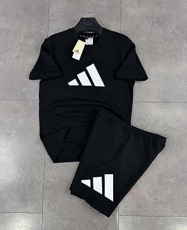 slazenger marka: Komplet majca+šorc
Cena 3600din 
S,M,L,XL,XXL
PS✨ — 1