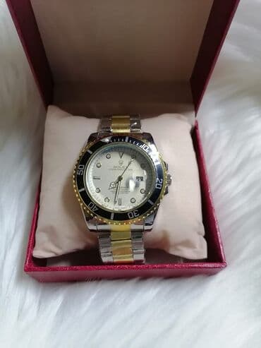 Rolex muški satovi
Dobija se sa kutijom
Cena 2600 din