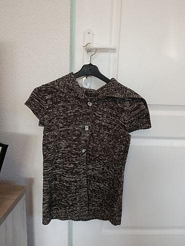 svecane majice: Pletena ženska majica/vestica sa kratkim rukavima i kragnom na — 3