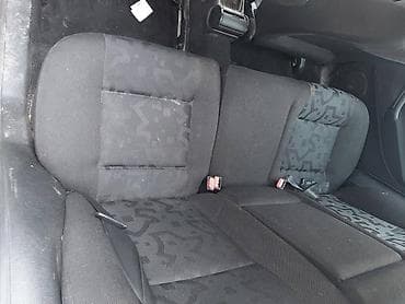 delovi alternatora: SEDISTA ZA VOLKSWAGEN GOLF 4 | Sedista komplet za Golfa 4 Mogucnost — 1