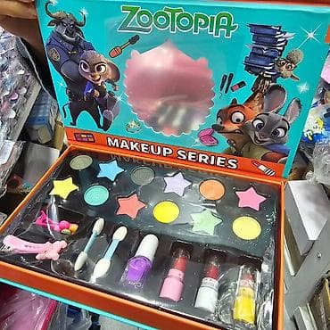 Dečiji setovi za ulepšavanje: Sminka zootopia i kpop
Cena: 1400 din — 4