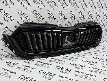 auto delovi loznica: MASKA OCTAVIA A8 BLACK EDITION ZA ŠKODA OCTAVIA | Maska za model — 3