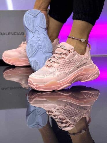 balenciaga triple s: Balenciaga, 37 — 3