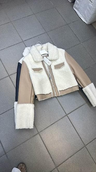 torbice bele: Jakna 
Cena 3600
Vel. d m.l xl
V30 — 2