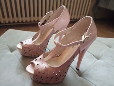 klompe u apoteci: Sandals, 37 — 1